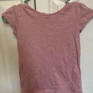 Rose t shirt with ruched sleeves